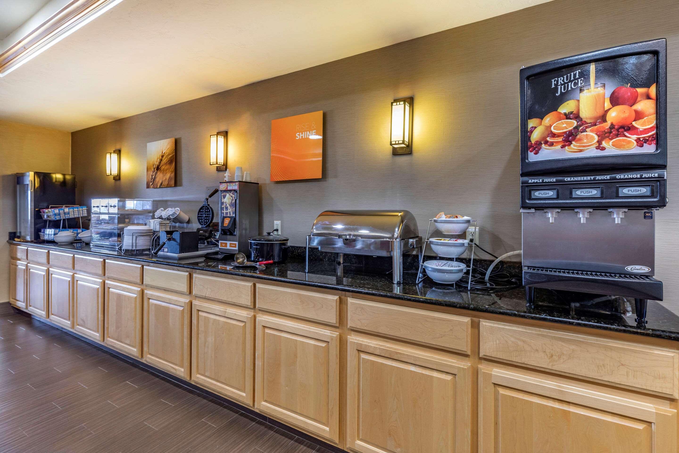 Comfort Inn Evansville-Casper Exterior photo